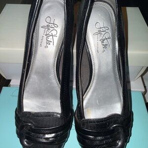 Life Stride Mindy Black Ivanko pumps